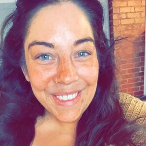 Meet your Posher, Beejay